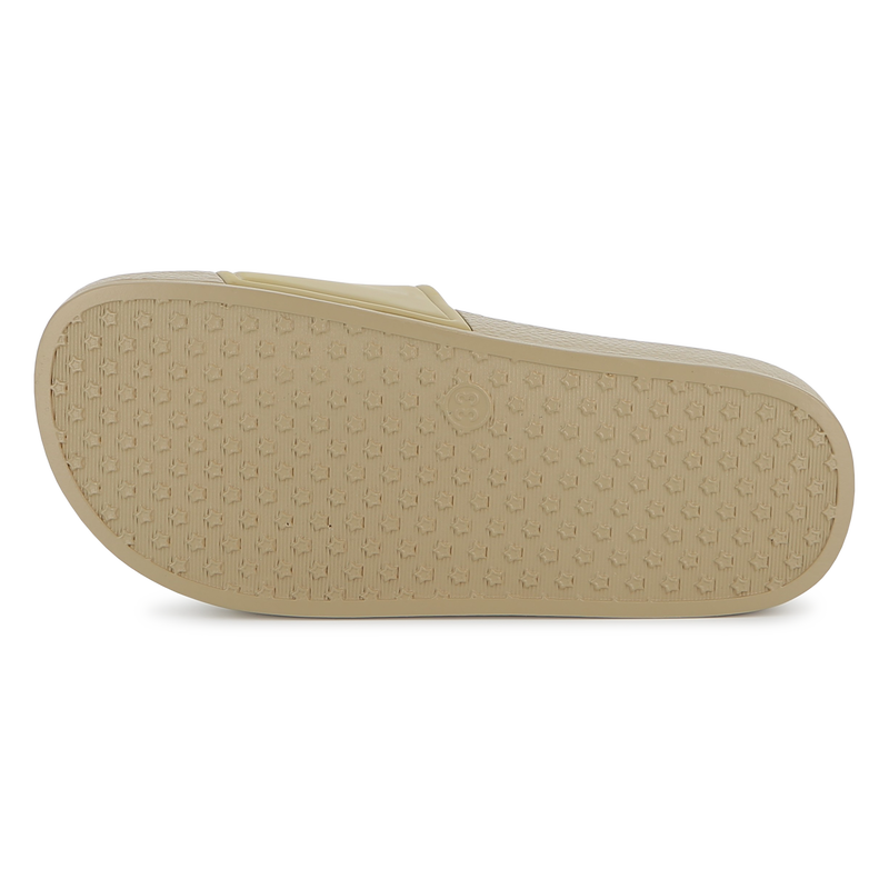HUGO.G01179