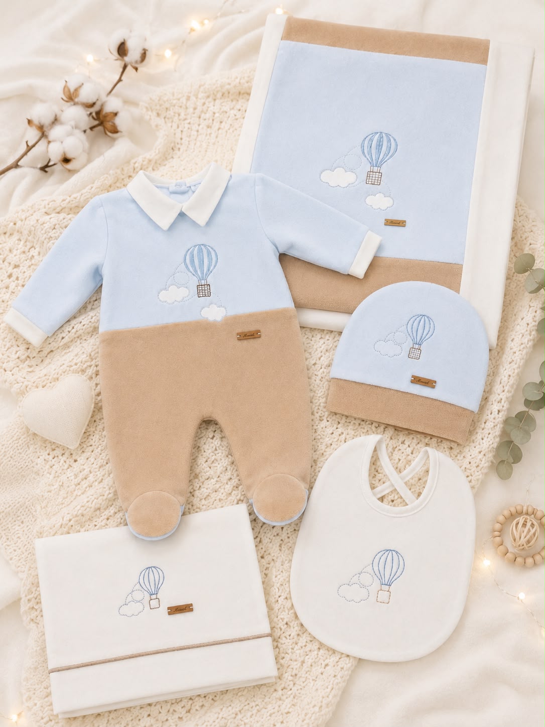 Ninnaoh Set nascita con completo, cappellino, bavetta, copertina e lenzuolino